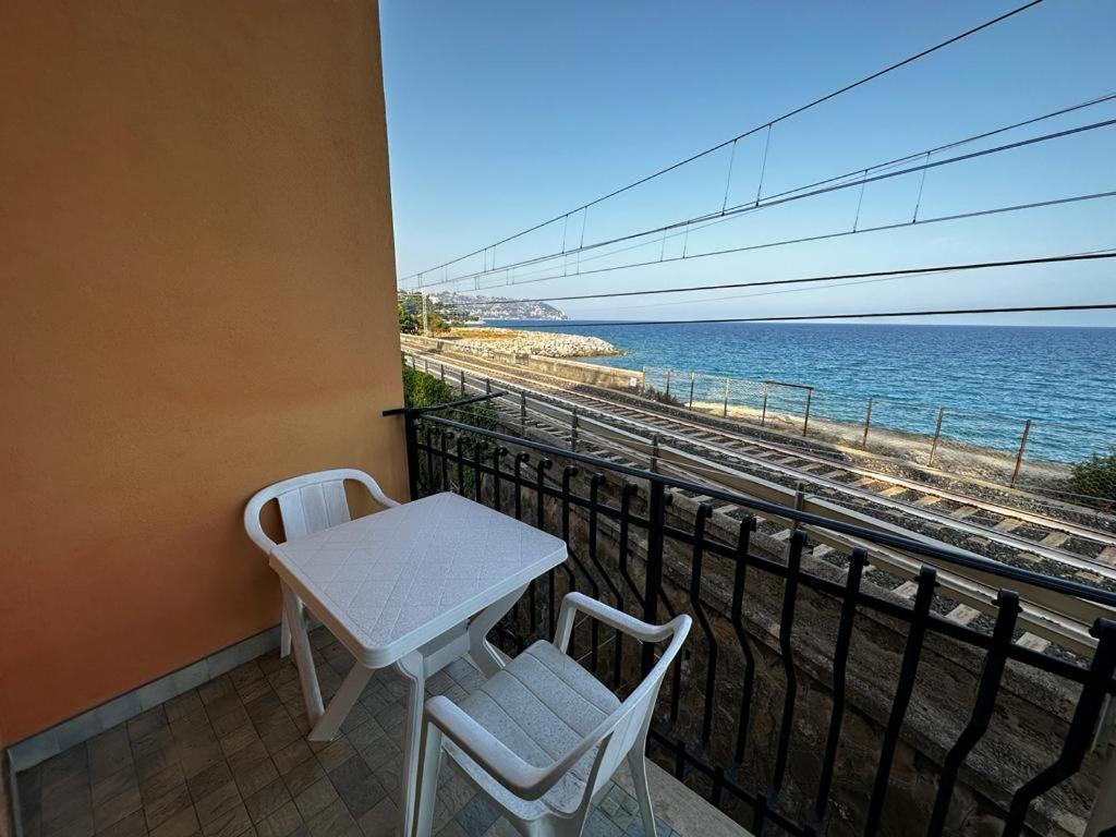 La Via Sul Mare Apartment Bordighera Ngoại thất bức ảnh
